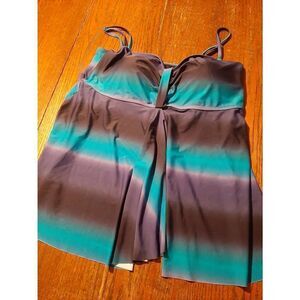 Size 18 Hilor Tankini Swimsuit Bathing Suit Top Padded Adjustable Strap